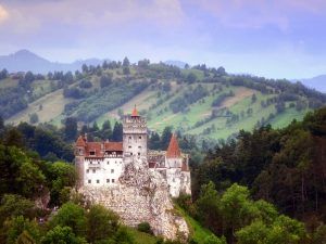 Dracula Castle Arte Ate Voce